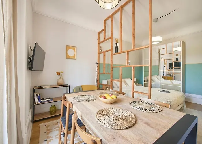 Apartment Marques Pombal Ritz Hotel- Park Eduardo Vii Lisbon
